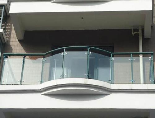 洛陽(yáng)鋅鋼護(hù)欄廠-鋅鋼陽(yáng)臺(tái)護(hù)欄