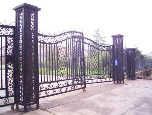 洛陽(yáng)鐵藝-鐵藝門(mén)柱